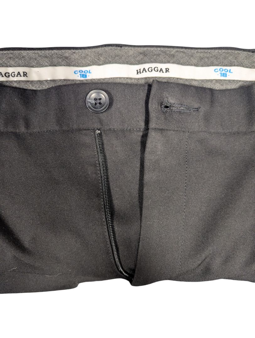 Men’s Black Haggar Dress Pants – Size 38x32
