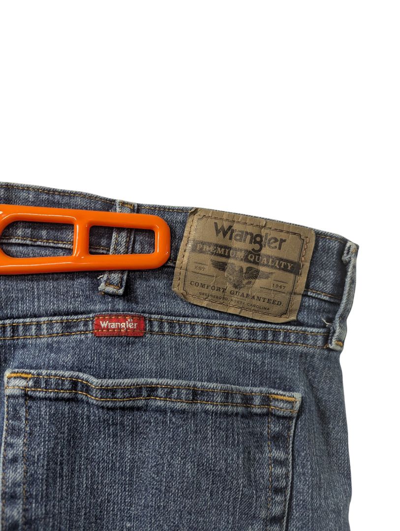 Wrangler Blue Jeans – Size 36x32