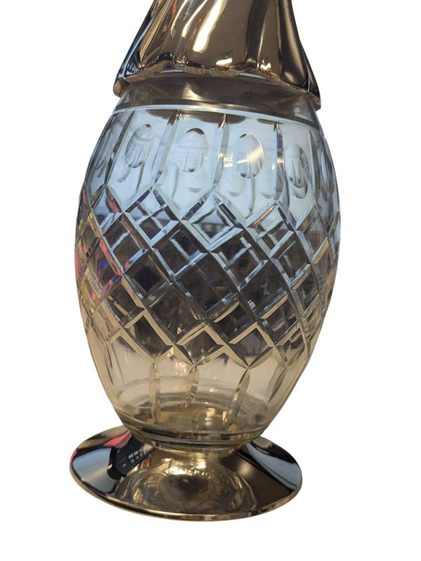 Decorative Cut-Glass Perfume Bottle with Faceted Crystal Stopper