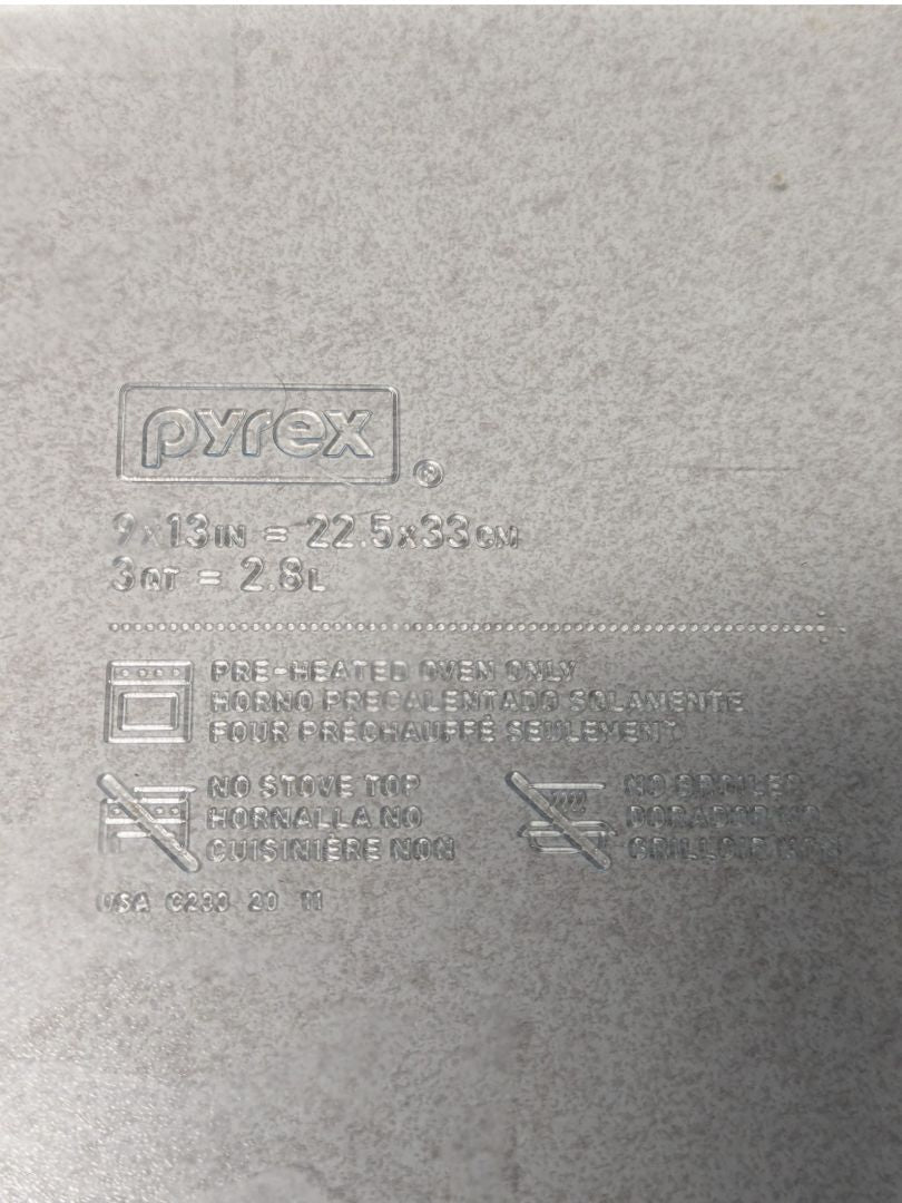 Pyrex Clear Glass 9″×13″ Rectangular Baking Dish