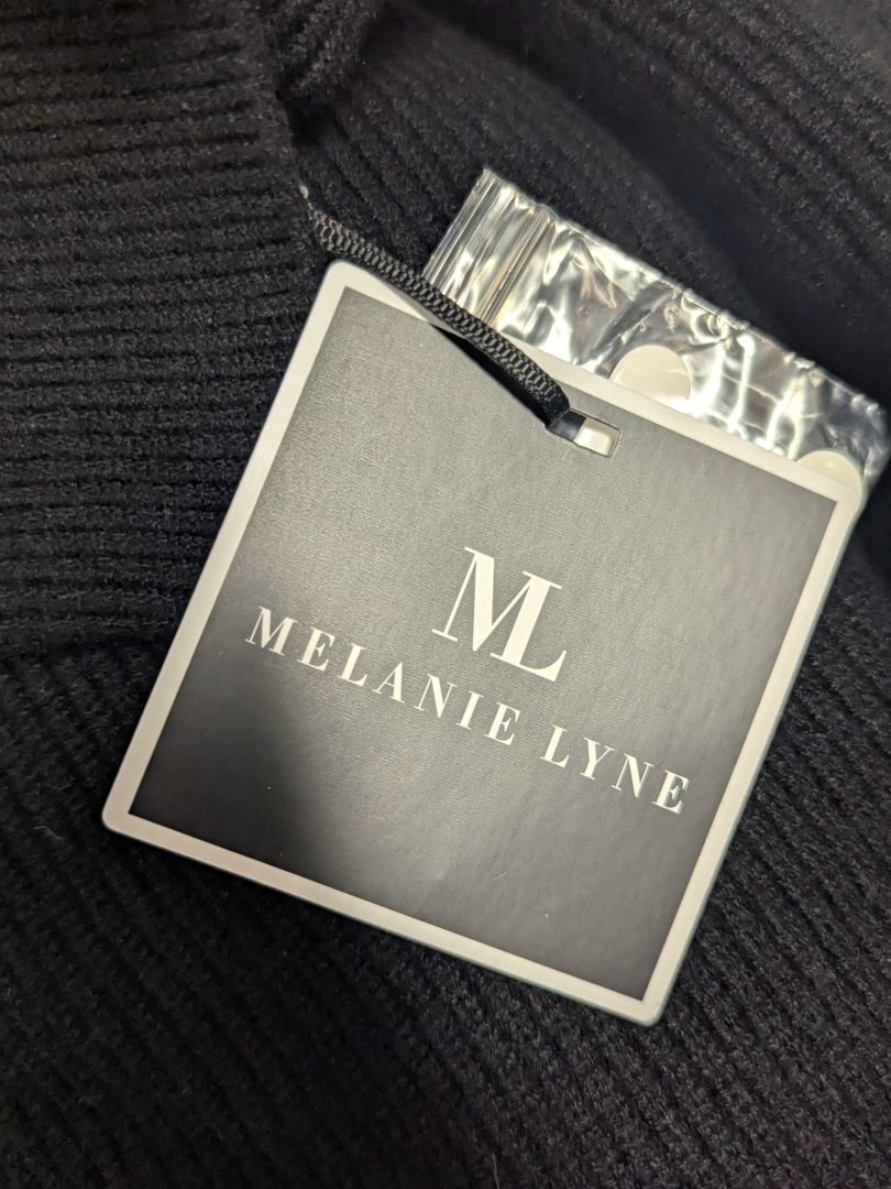Melanie Lyne Black Mock-Neck Ribbed Sweater – Size M