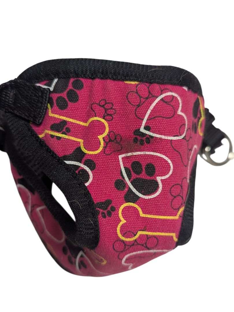 Small Dog Harness – Pink Hearts & Bones Pattern