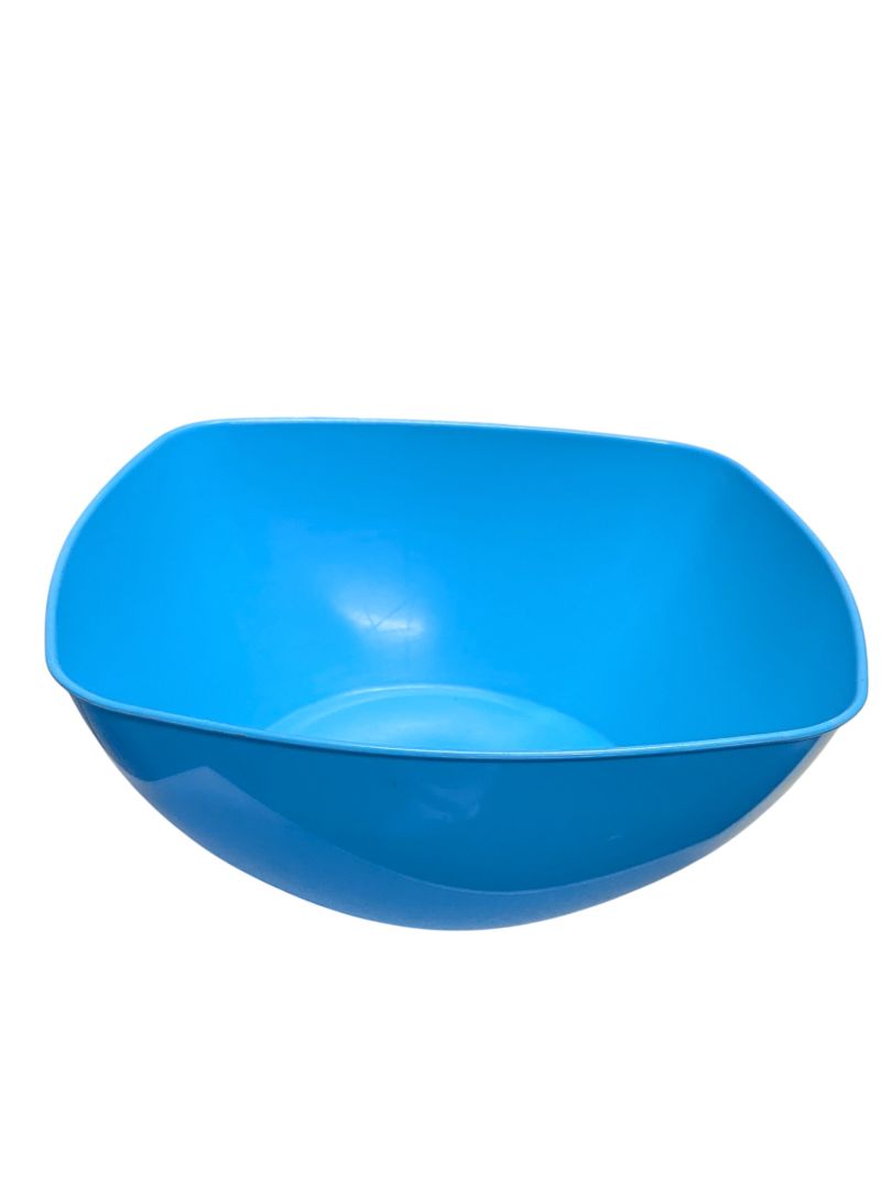 Set of Plastic Mixing / Serving Bowls with Car Adapter Base
