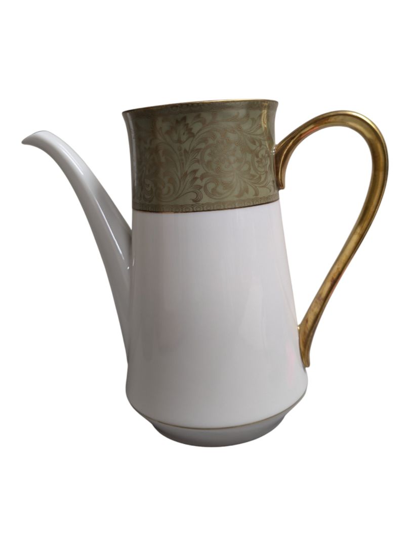 Sango “Versailles” Fine China Dinnerware Set – Gold Scroll Pattern