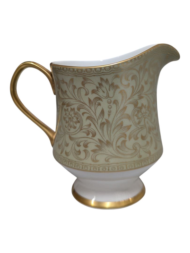 Sango “Versailles” Fine China Dinnerware Set – Gold Scroll Pattern