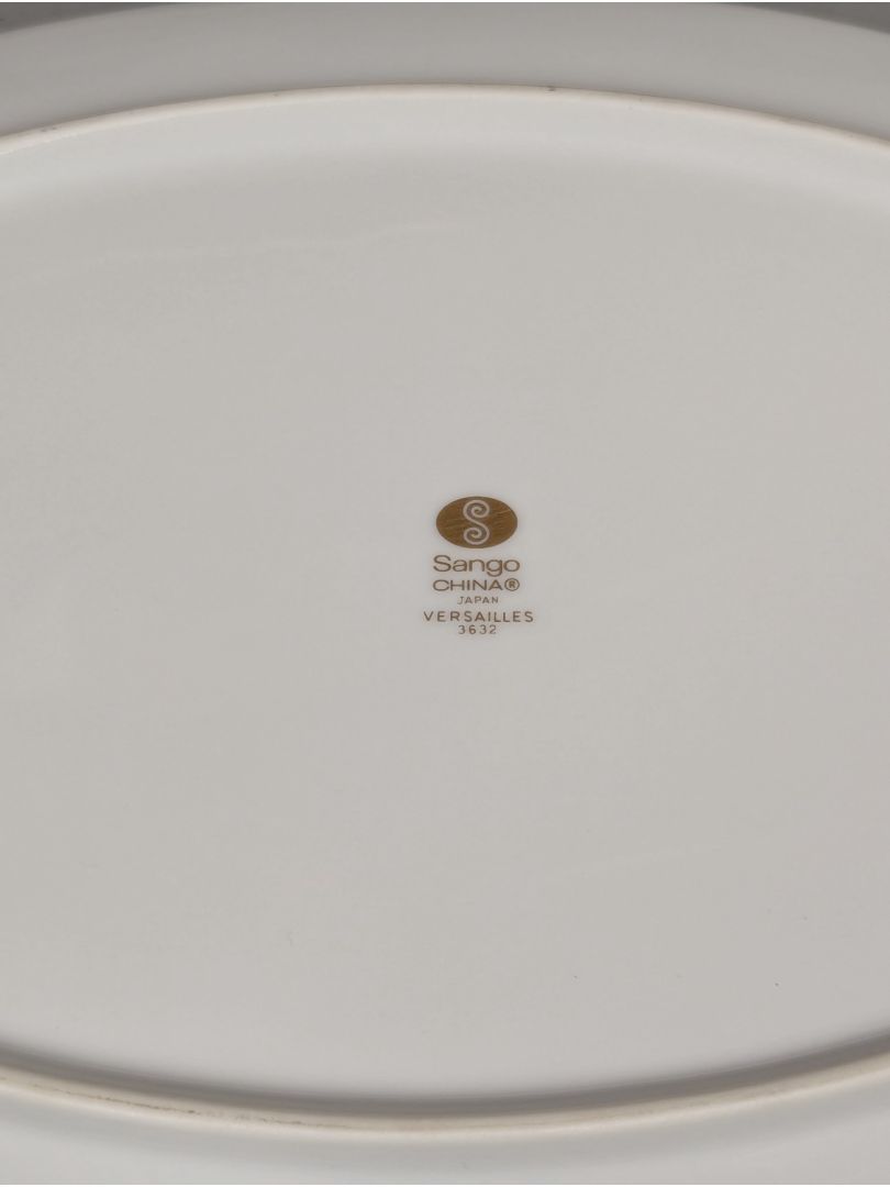Sango “Versailles” Fine China Dinnerware Set – Gold Scroll Pattern