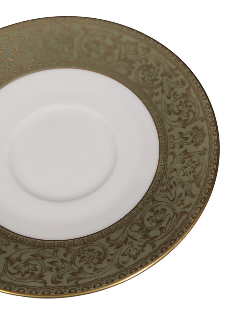 Sango “Versailles” Fine China Dinnerware Set – Gold Scroll Pattern