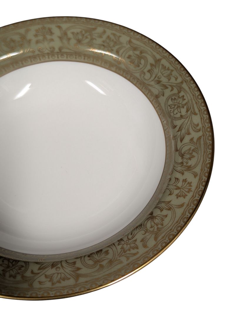 Sango “Versailles” Fine China Dinnerware Set – Gold Scroll Pattern