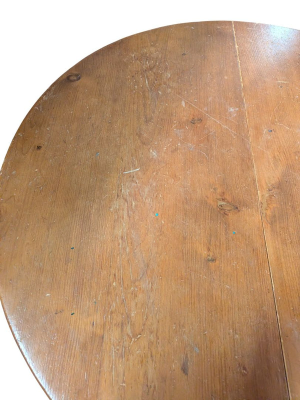 Vintage Solid Wood Round Pedestal Dining Table with Extension Leaf