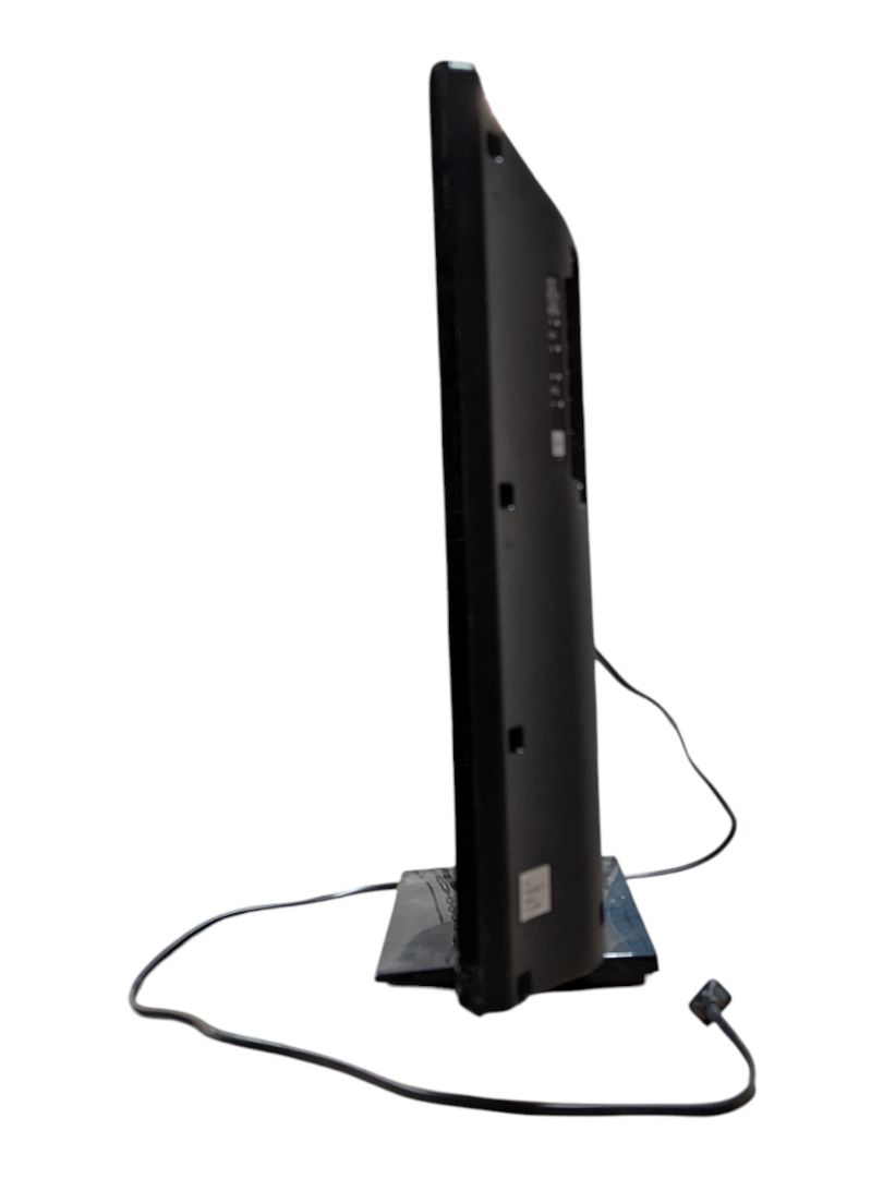 Panasonic 32″ LCD Television with Remote (Model TC-L32B6)