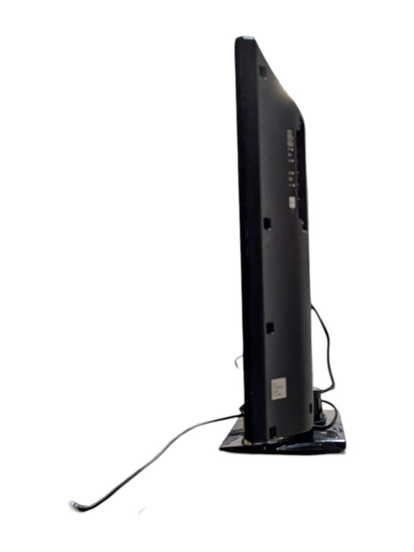 Panasonic 32″ LCD Television with Remote – Model TC-L32B6