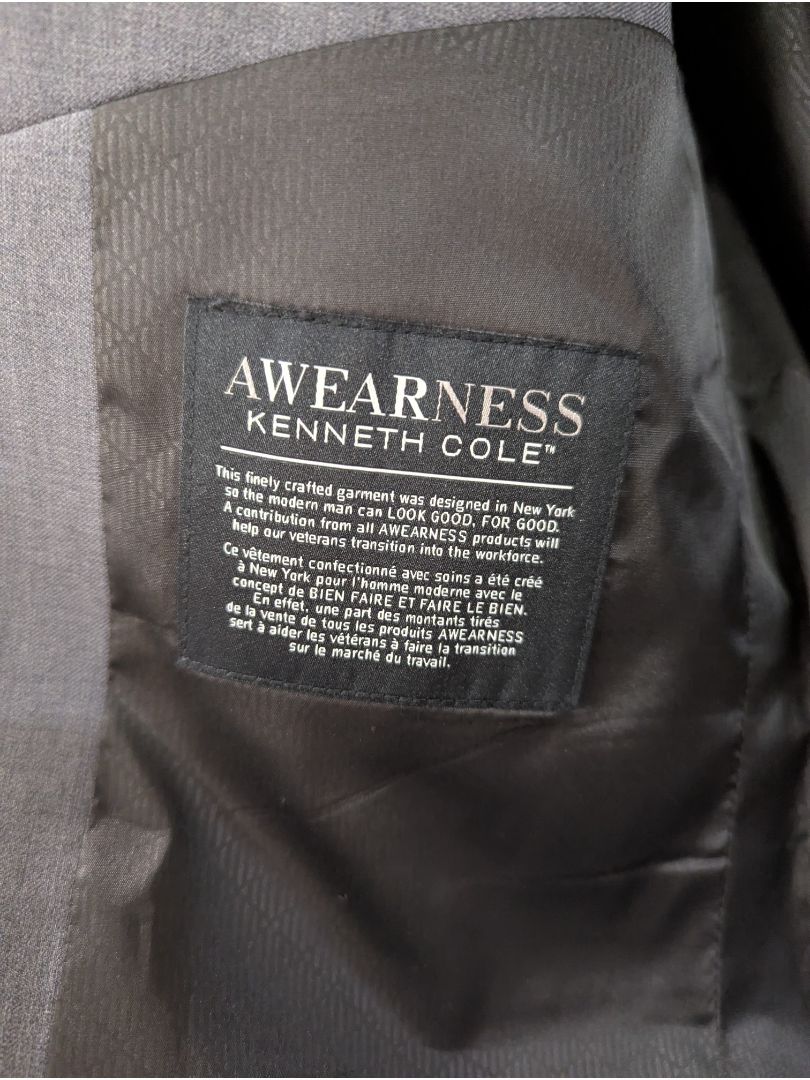 Kenneth Cole AWEARNESS “AWEAR-TECH” Slim Fit Men’s Suit – Grey