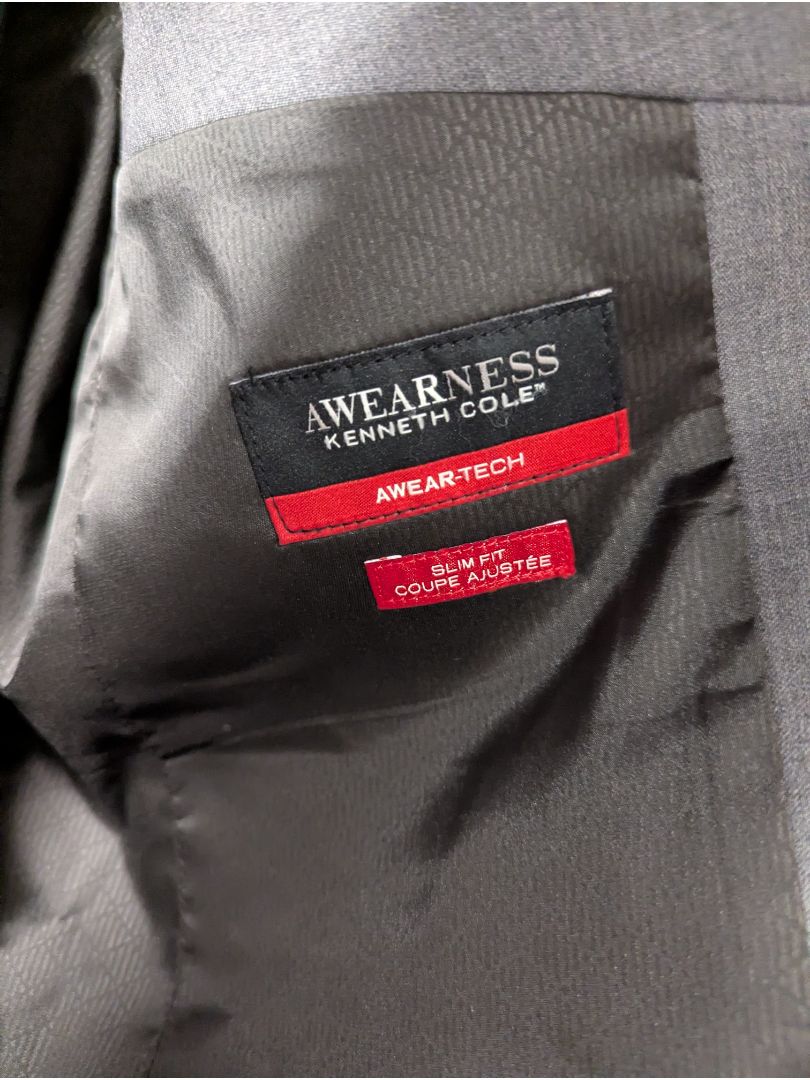 Kenneth Cole AWEARNESS “AWEAR-TECH” Slim Fit Men’s Suit – Grey