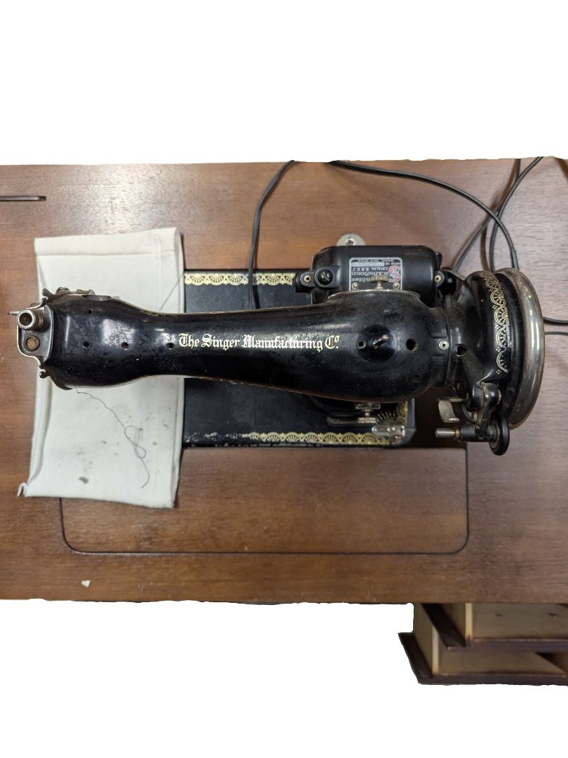 Vintage Singer Sewing Machine with Mid-Century Folding Cabinet