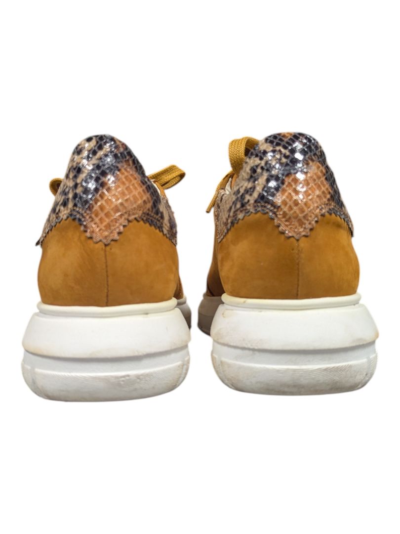 Ron White “Keslie” Suede Sneakers