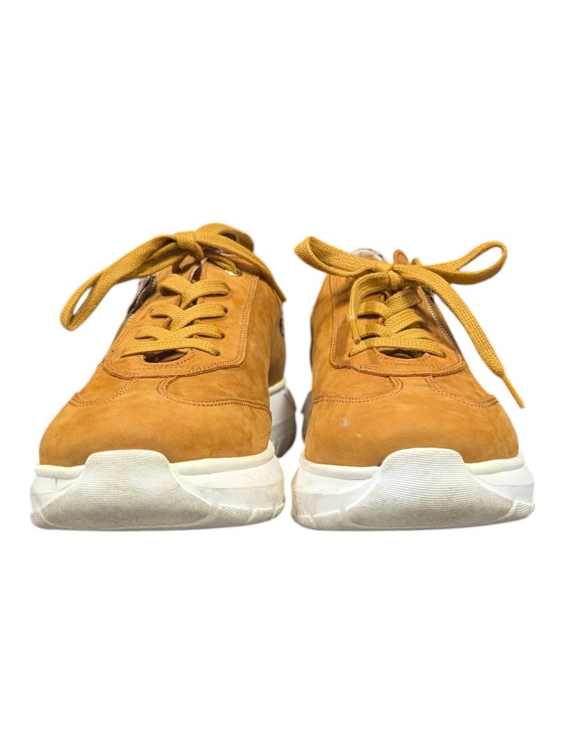 Ron White “Keslie” Suede Sneakers