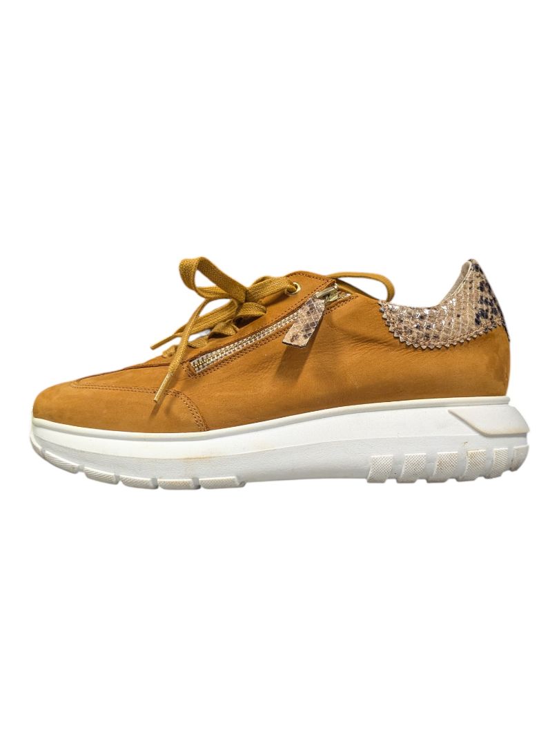 Ron White “Keslie” Suede Sneakers