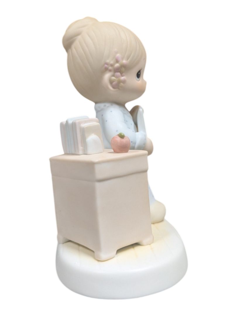 Precious Moments “Love Never Fails” Figurine – Teacher Report Card w/ Box