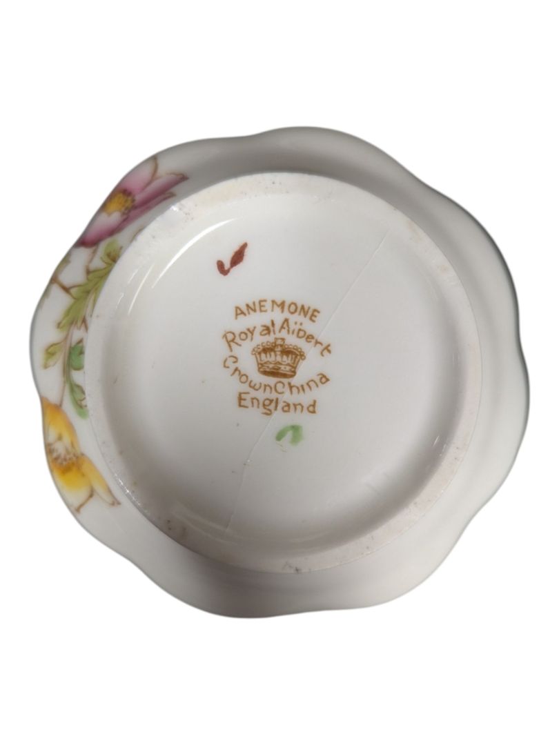 Royal Albert 