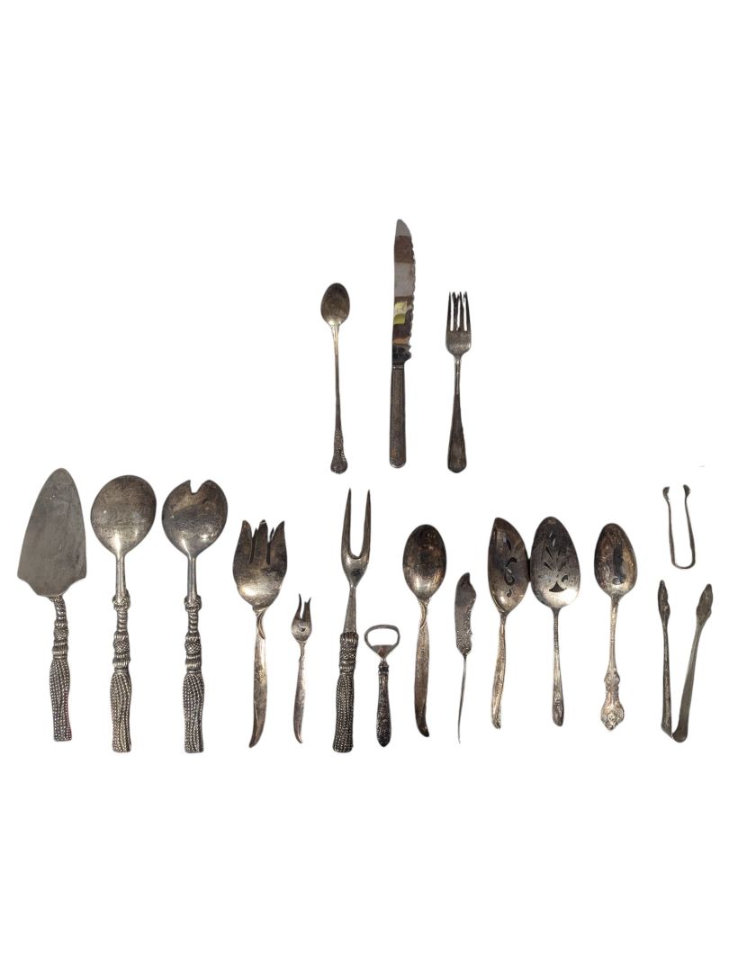 Vintage Mixed Silverplate & Stainless Serving Utensil Lot – 3.41 lbs