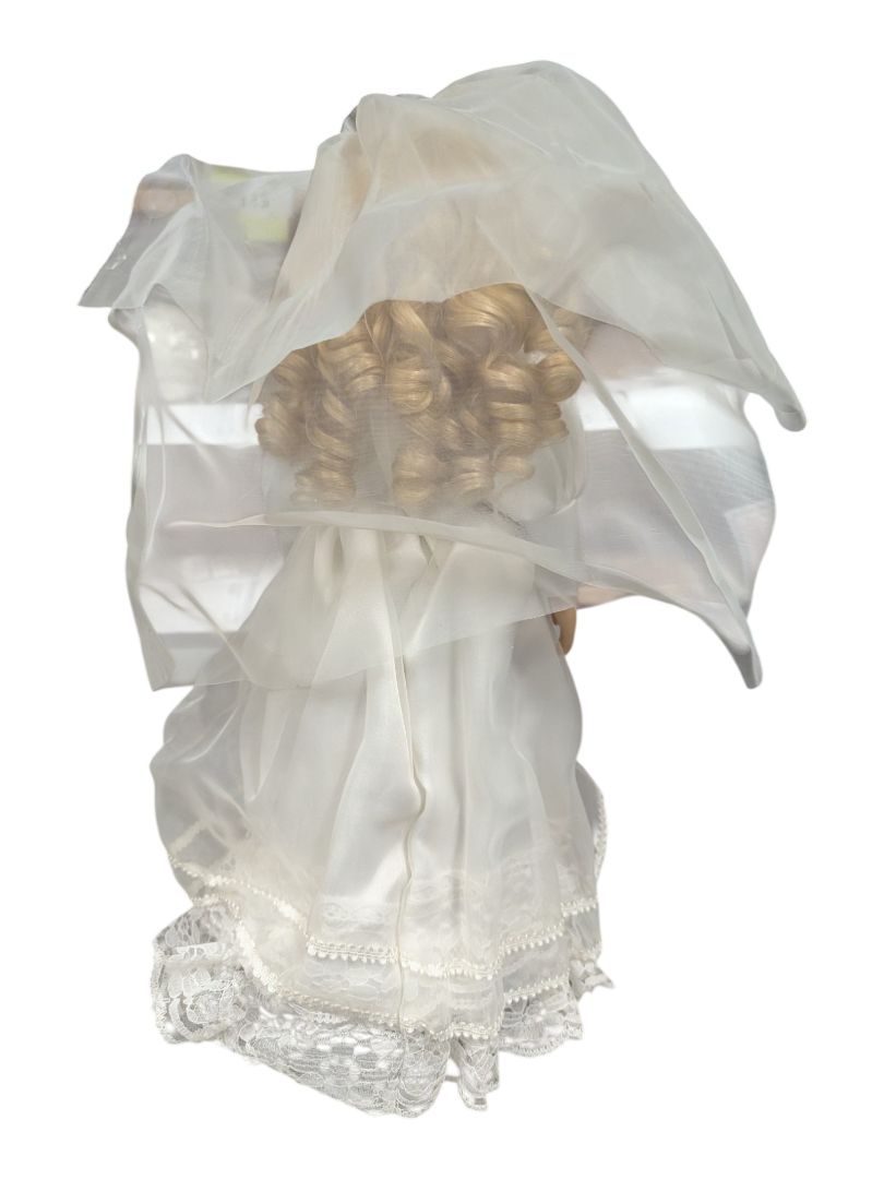 Vanessa Ricardi “Kate” Porcelain Bride Doll