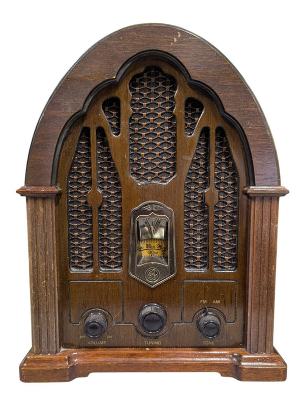 GE Cathedral Style AM/FM Radio