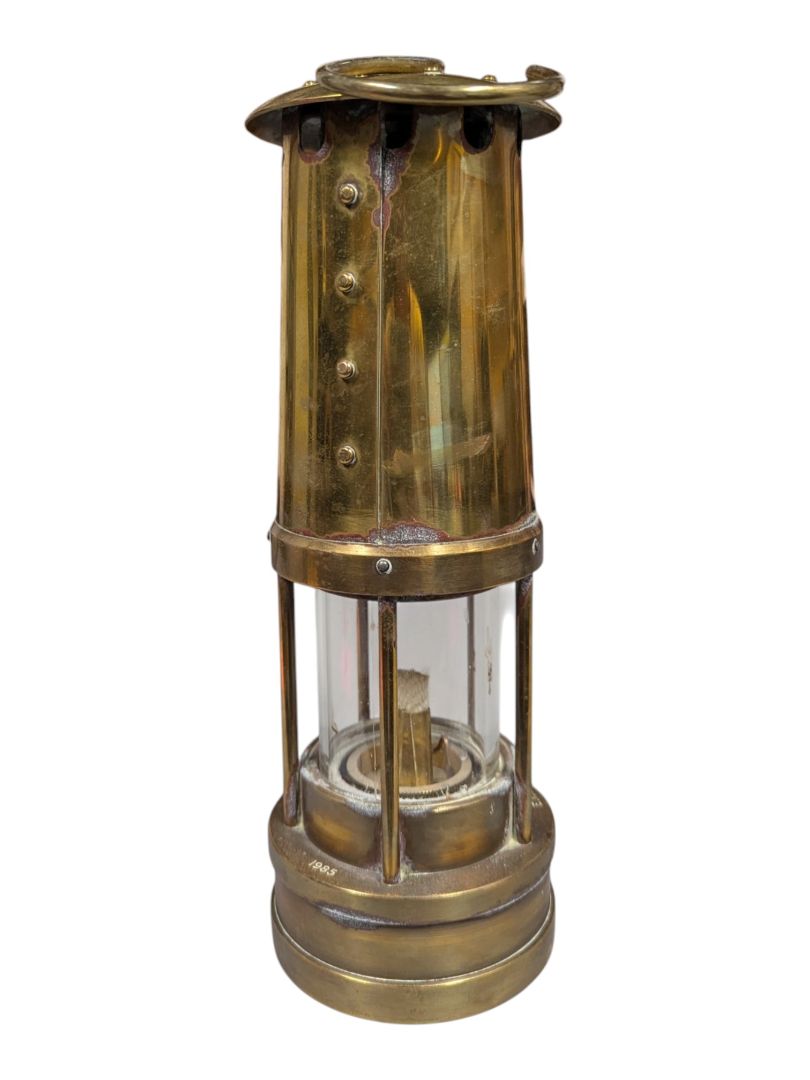 E. Thomas & Williams Cambrian Brass Miners Lamp – 1985 Wales U.K.