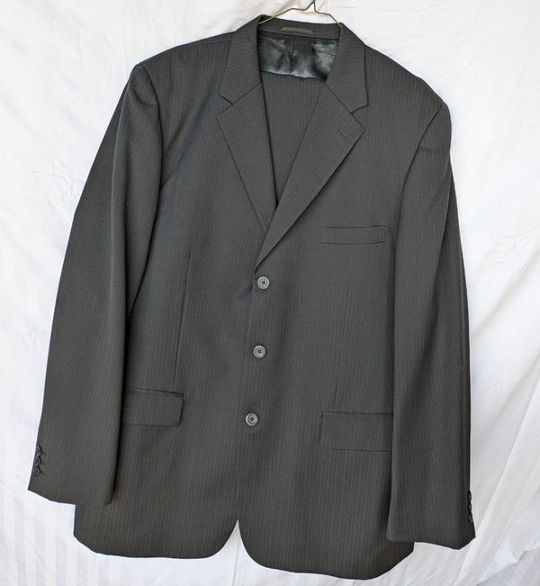 WoolTouch Men's Charcoal Pinstripe 2-Piece Suit Blazer & Dress Pants, Size 46R / 40L