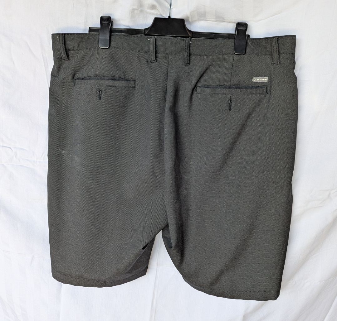 Sunice Men’s Performance Golf Shorts – Charcoal Grey Size 40