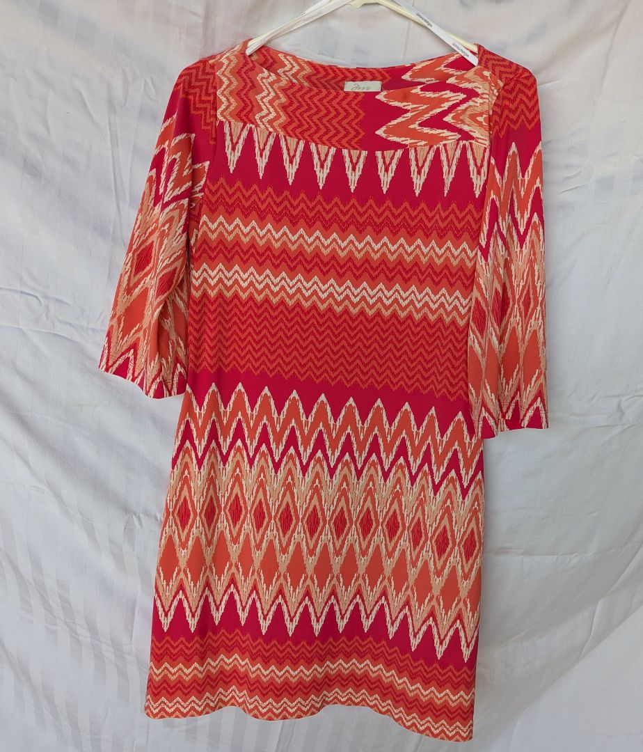 Donna Morgan by SM Coral & Pink Geometric Print Shift Dress – Size 8