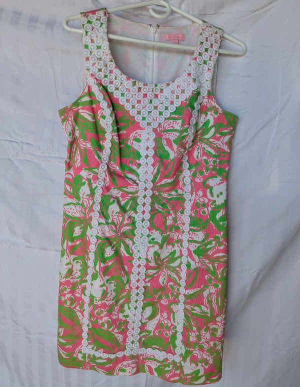 Lilly Pulitzer Pink & Green Floral Sleeveless Shift Dress with White Lace Trim – Size 10