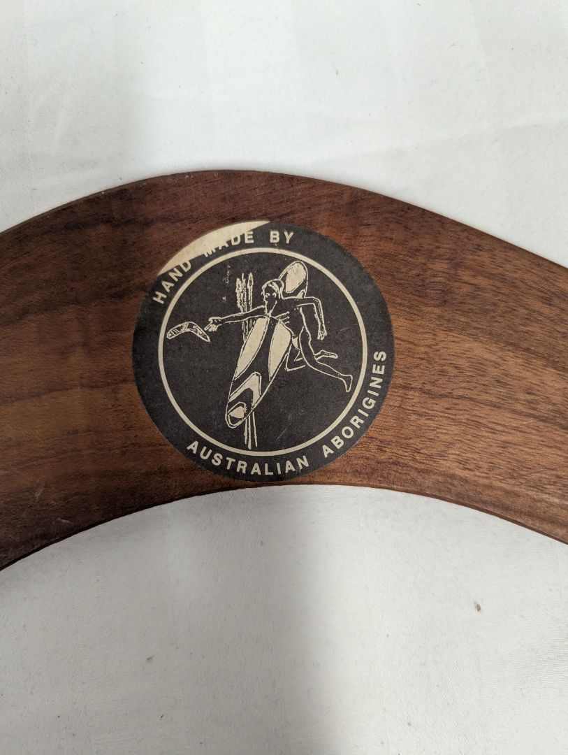 Hand-Carved Wooden Boomerang – Australian Aboriginal Style