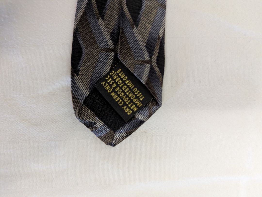 Boulevard Club Geometric Pattern Silk Tie Clothing