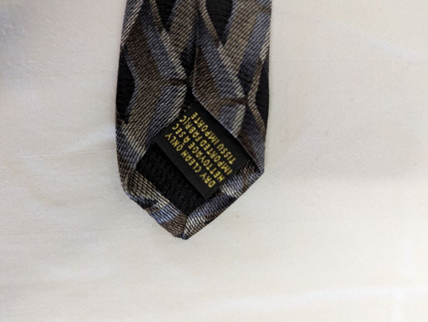 Boulevard Club Geometric Pattern Silk Tie Clothing