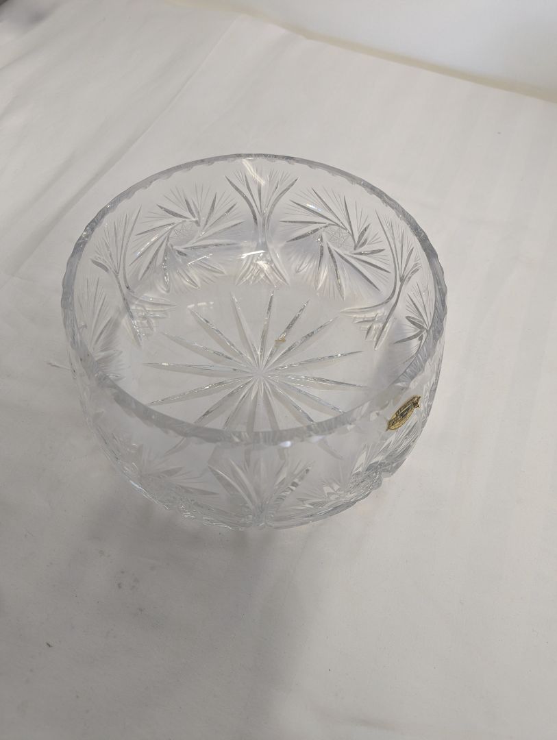 Genuine Hand-Cut 24% Lead Crystal Bowl with Original Box
