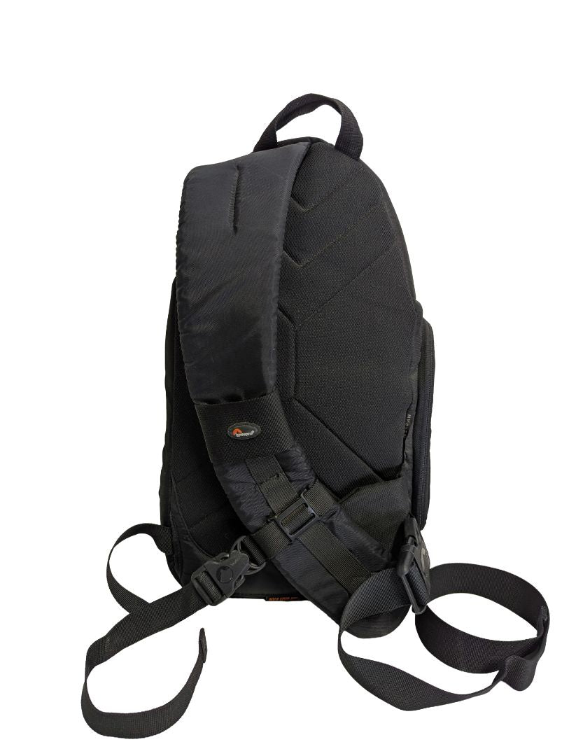 Olympus E-520 DSLR Camera Kit with Two Zuiko Digital Lenses, Accessories & Lowepro Bag