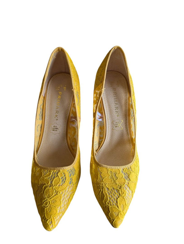 Primark Yellow Lace Pointed-Toe Heels – Size 9