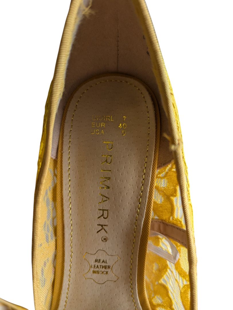 Primark Yellow Lace Pointed-Toe Heels – Size 9
