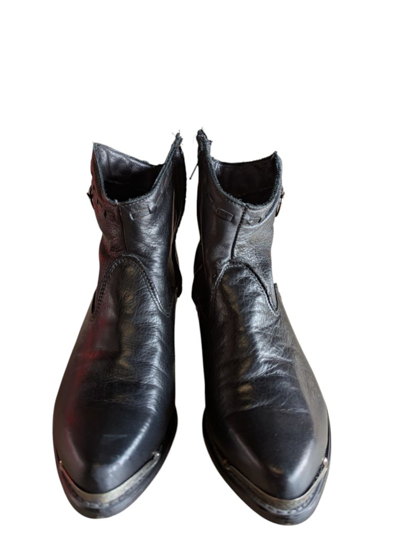 Black Leather Western Ankle Boots – Size 9