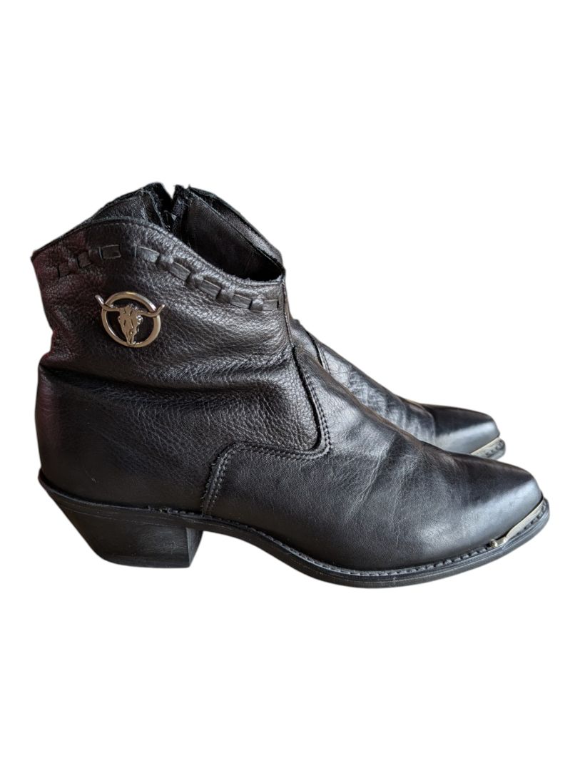 Black Leather Western Ankle Boots – Size 9