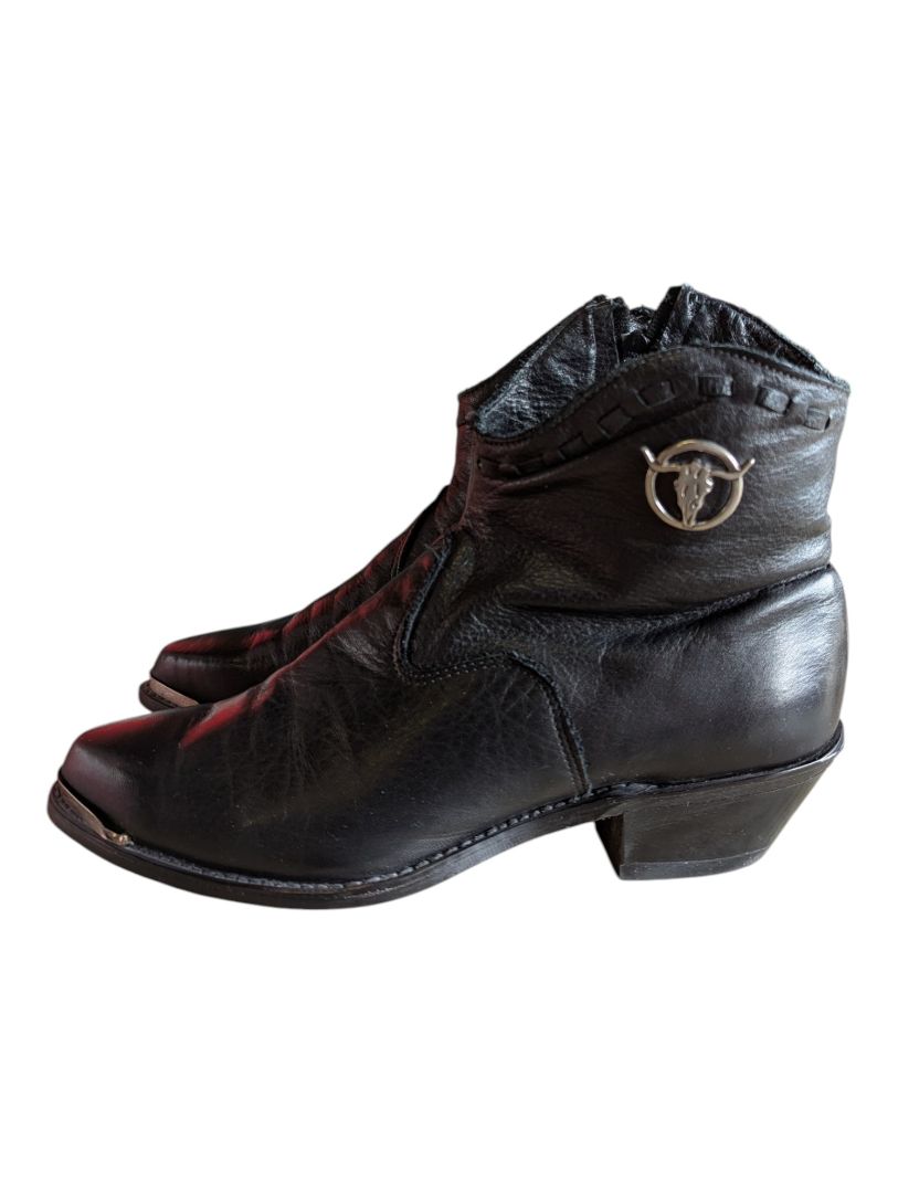 Black Leather Western Ankle Boots – Size 9