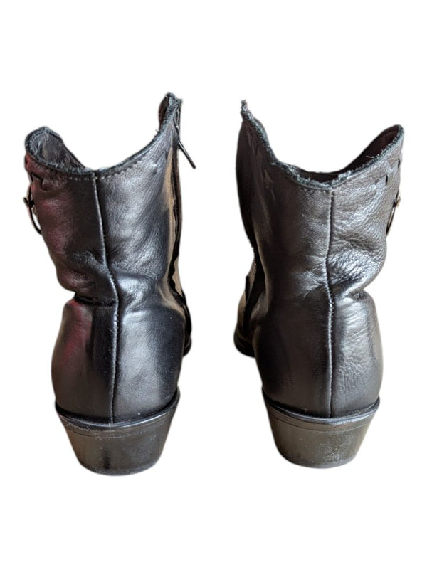 Black Leather Western Ankle Boots – Size 9