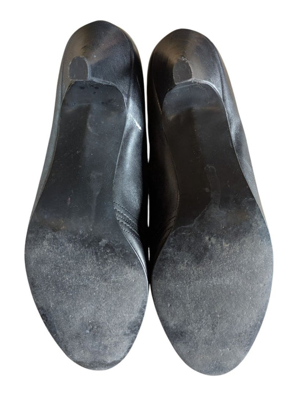 Naturalizer Black Leather Peep-Toe Heels – Size 9