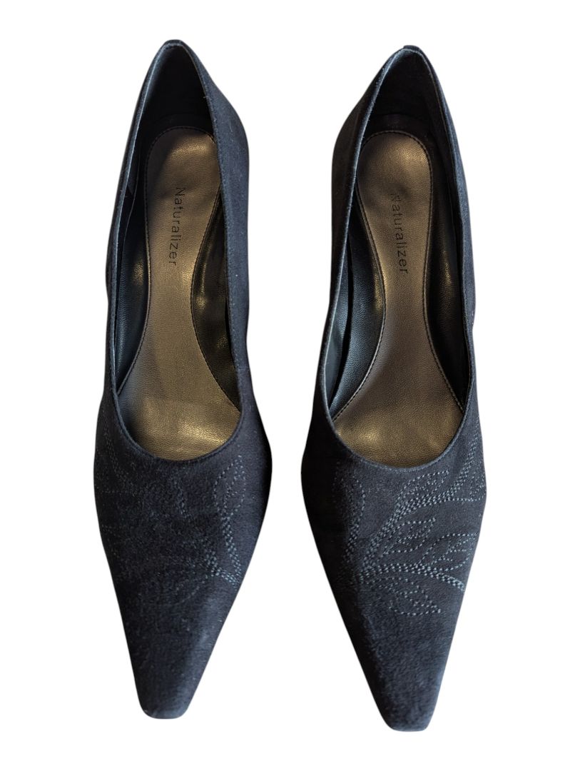 Naturalizer “Medley” Black Pointed-Toe Heels – Size 9M