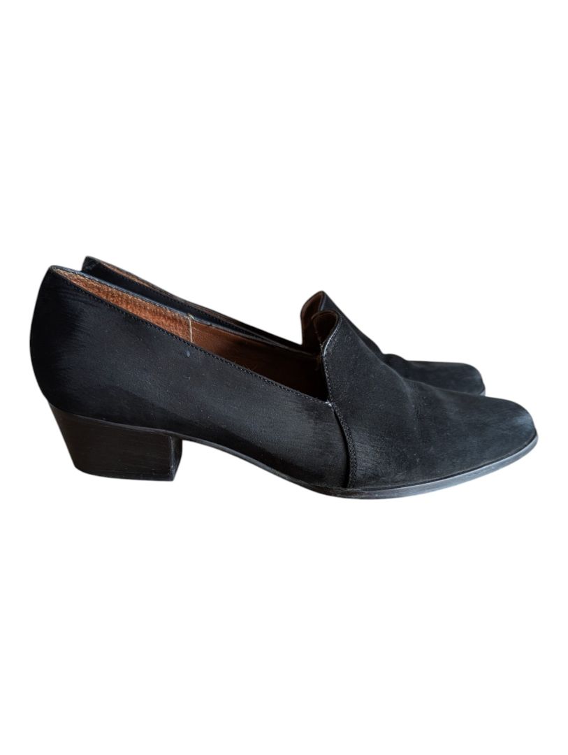 Nicole Tessa Black Nubuck Low-Heel Loafers – Size 8.5M