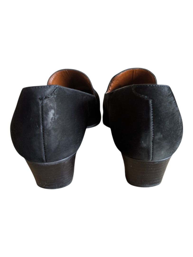 Nicole Tessa Black Nubuck Low-Heel Loafers – Size 8.5M