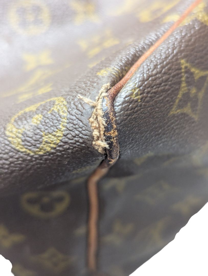 Louis Vuitton Monogram Canvas Keepall 50 Travel Bag