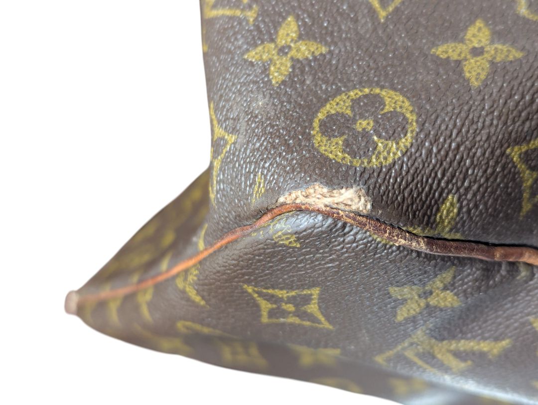Louis Vuitton Monogram Canvas Keepall 50 Travel Bag