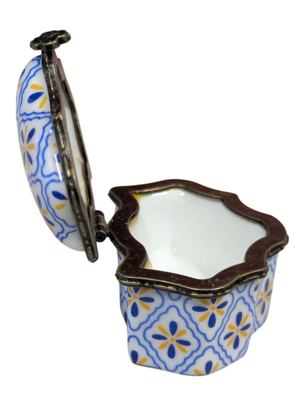 Porcelain Art Blue & Yellow Floral Porcelain Trinket Box / Pillbox