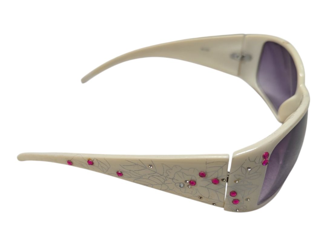 Lot of 2 Fashion Sunglasses